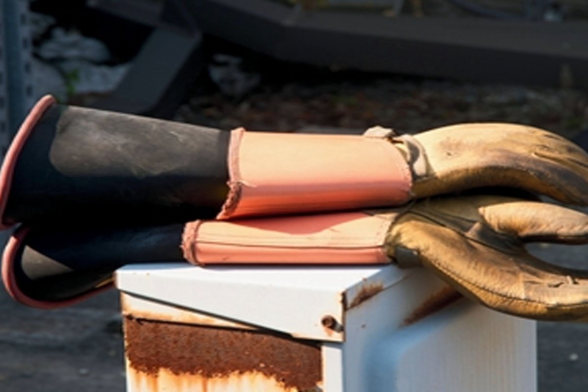 Insulating Rubber Mats Electrical and Hardware Goods